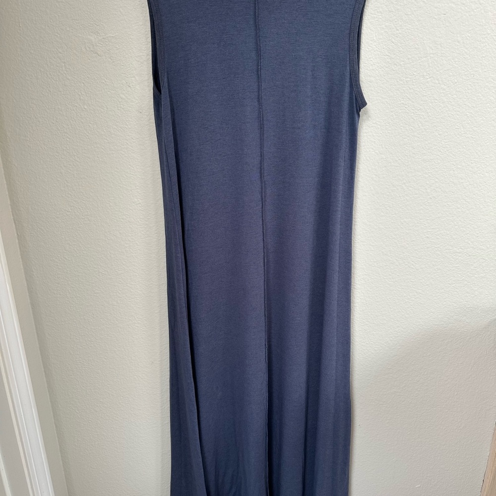 Sleeveless Thyme & Honey Navy Blue Maxi Dress
